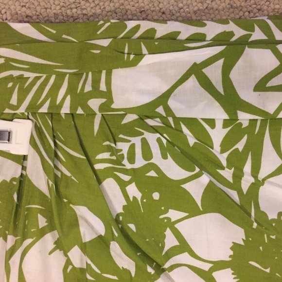 LANE BRYANT Green/White Design Wrap Skirt Sz 26 - Picture 5 of 8
